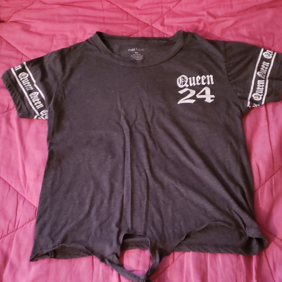 On Fire Tops - $$$ NWOT Charcoal Tie-front Tee